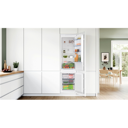 Bosch | Refrigerator | KIN96NSE0 Series 2 | Energy efficiency class E | Built-in | Combi | Height 193.5 cm | No Frost system | Fridge net capacity 215 L | Freezer net capacity 75 L | 34 dB | White - Image 7
