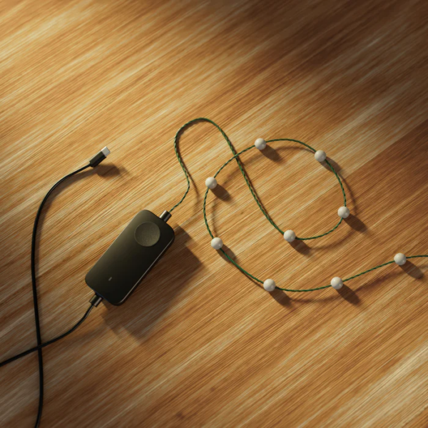 Twinkly Candies 100 Pearl-shaped RGB LEDs, Green Wire, USB-C - Image 4