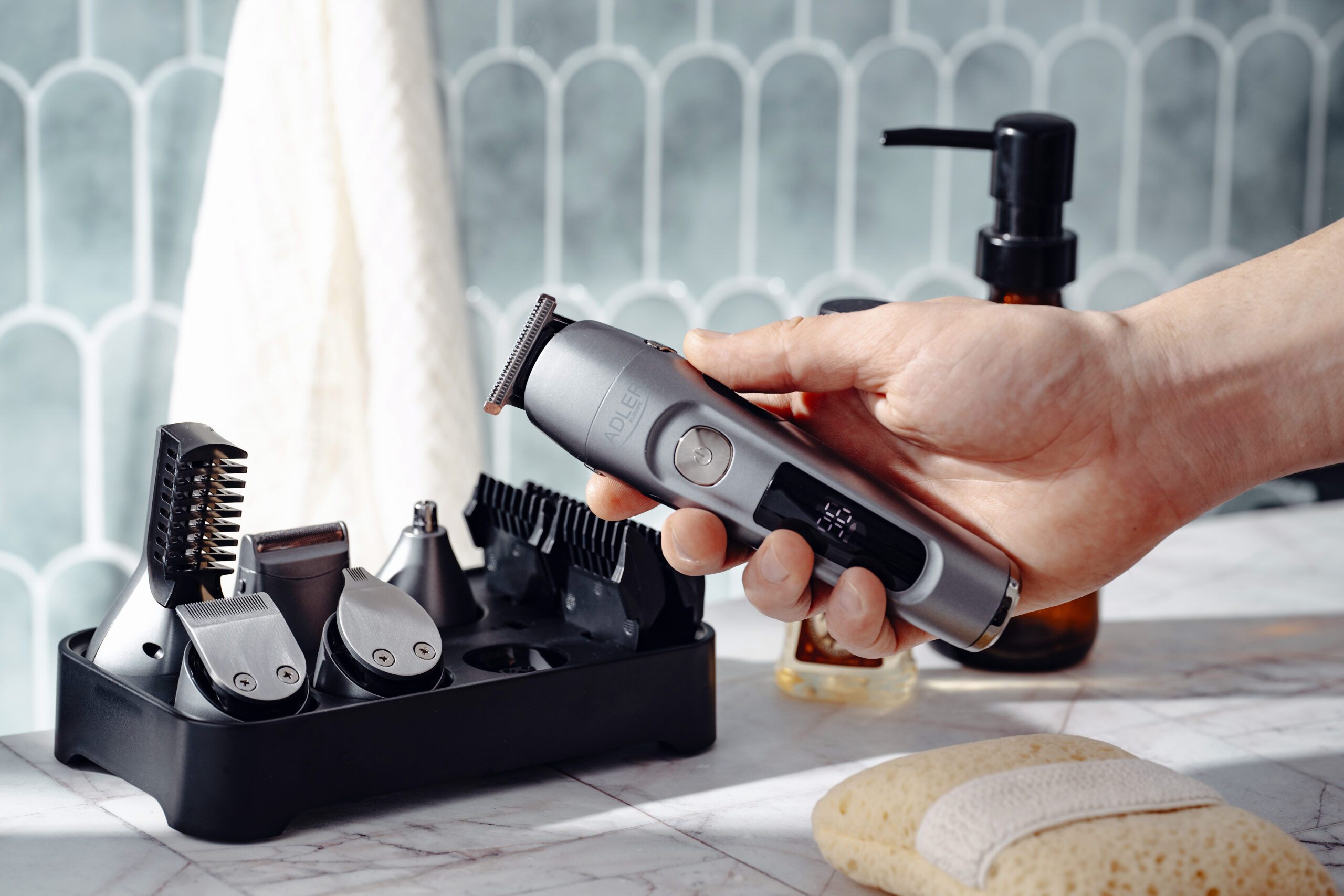 Adler | Grooming 6 in 1 Set | AD 2944 | Cordless | Number of length steps 6 | Stainless Steel/Black - Image 14
