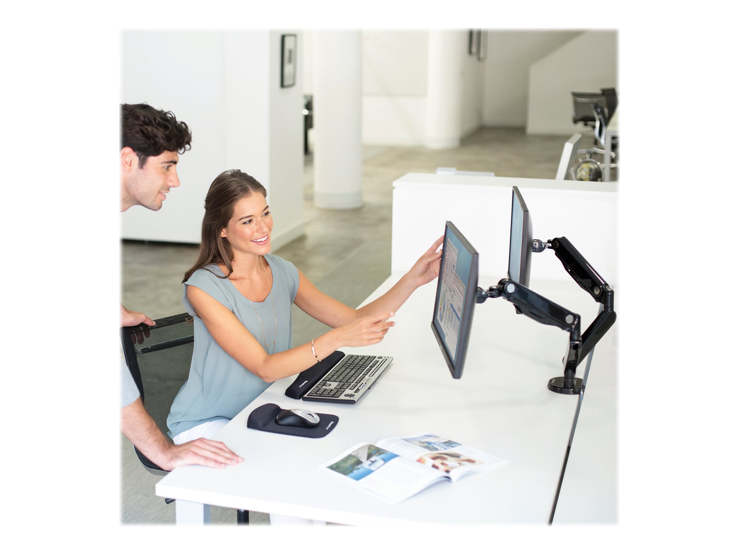 Fellowes | Platinum Series Dual Horizontal Monitor Arm | 8042501 | Black - Image 4
