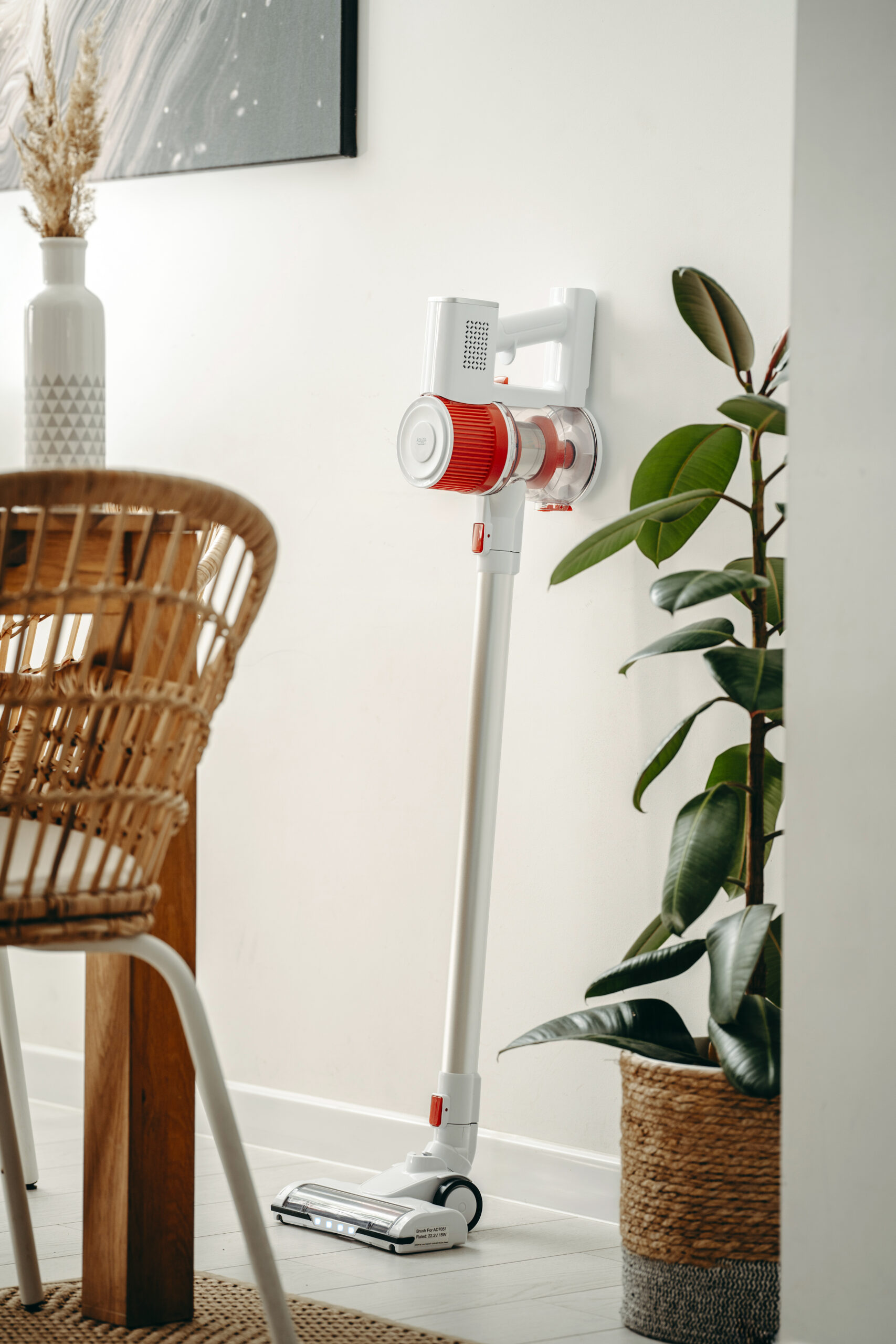 Adler | Vacuum Cleaner | AD 7051 | Cordless operating | 300 W | 22.2 V | Operating time (max) 30 min | White/Red - Image 7