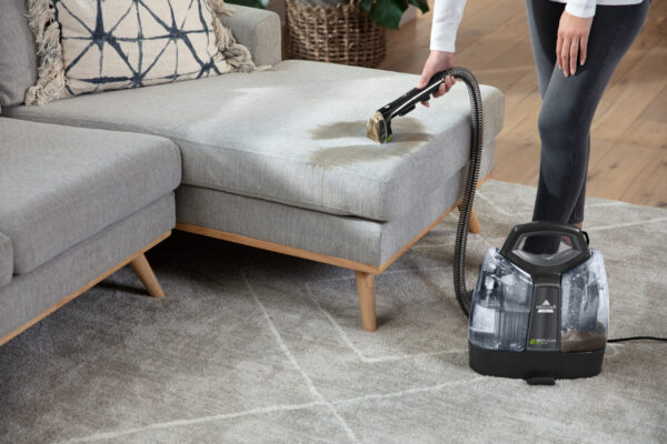 Bissell | SpotClean Pet Plus Cleaner | 37241 | Corded operating | Handheld | 330 W | - V | Black/Titanium | Warranty 24 month(s) - Image 5