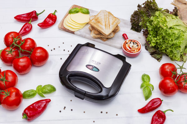 Adler | Sandwich maker | AD 3015 | 750  W | Number of plates 1 | Number of pastry 2 | Black - Image 9