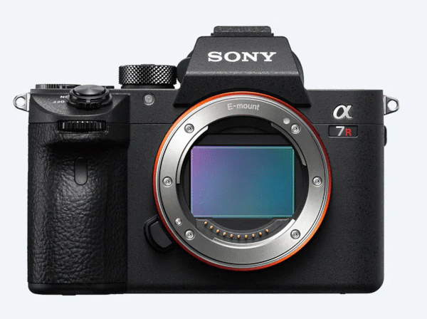 Sony ILCE-7RM3A A7R III with 35mm full-frame image sensor | Sony | Camera with 35mm full frame image sensor | ILCE-7RM3A Alpha 7R III | Mirrorless Camera body | 42.4 MP | ISO sensitivity (max) 102400 | Display diagonal 3.0 " | Video recording | Wi-Fi | Fast Hybrid AF | Magnification 0.78 x | Viewfinder | 35 mm full frame (35.9 x 24.0 mm), Exmor R CMOS sensor | Black