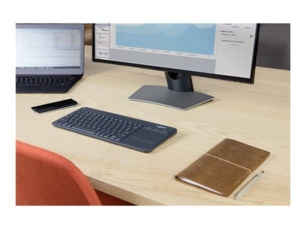Logitech | K400 Plus | Keyboard with Trackpad | Wireless | US | Black | USB port - Image 6