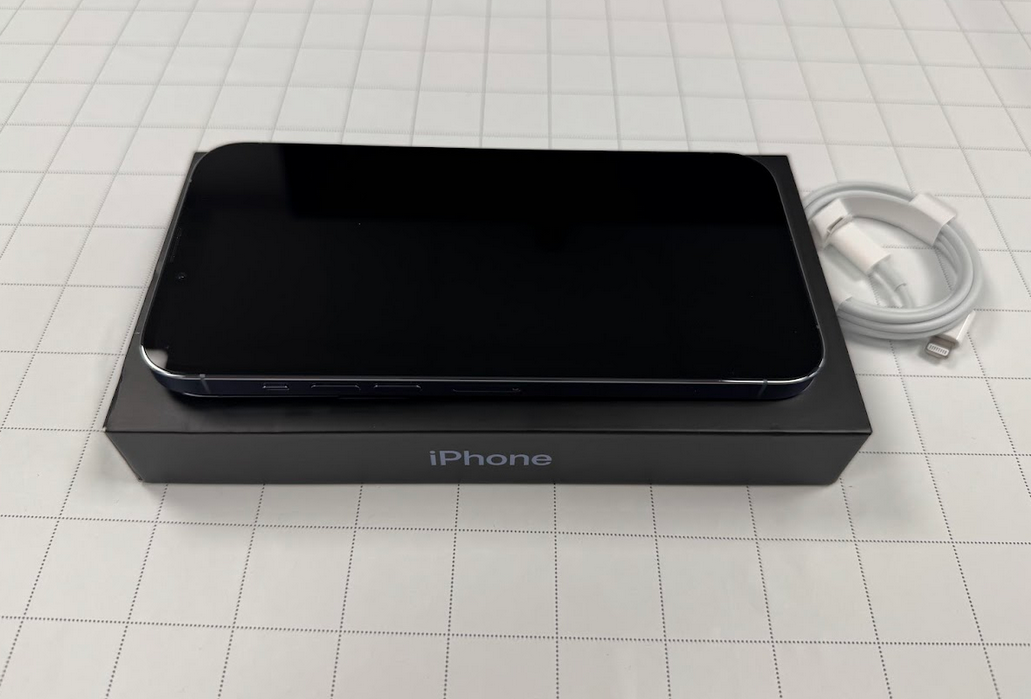 Apple Renew | REFURBISHED Grade B | Blue | 6.7 " | Super Retina XDR OLED | 2778 x 1284 pixels | 6 GB | 128 GB | Dual SIM | 4G | 5G | 12+12+12 MP | iOS | 18 | iPhone 13 Pro Max - Image 4