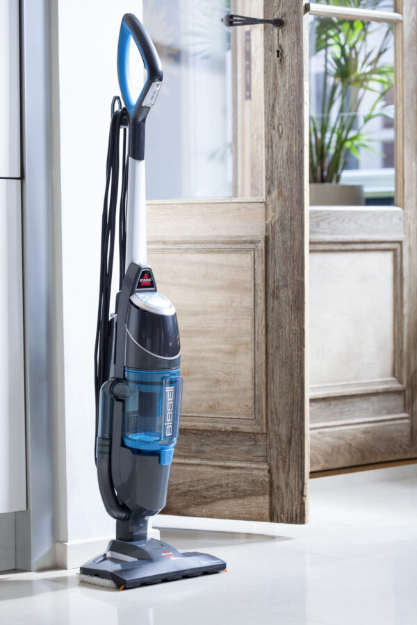 Bissell | Vacuum and steam cleaner | Vac & Steam | Power 1600 W | Steam pressure Not Applicable. Works with Flash Heater Technology bar | Water tank capacity 0.4 L | Blue/Titanium - Image 4