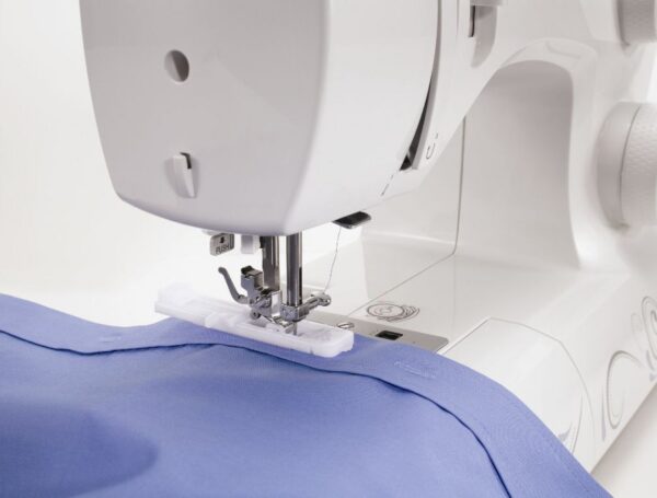Sewing machine | Singer | SMC 3323 | Number of stitches 23 | White - Image 3