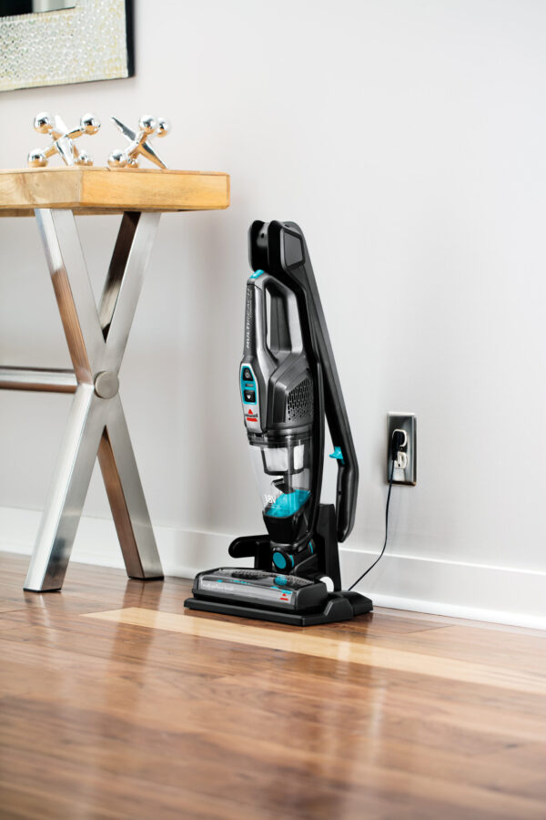 Bissell | Vacuum cleaner | MultiReach Essential | Cordless operating | Handstick and Handheld | - W | 18 V | Operating time (max) 30 min | Black/Blue | Warranty 24 month(s) | Battery warranty 24 month(s) - Image 4