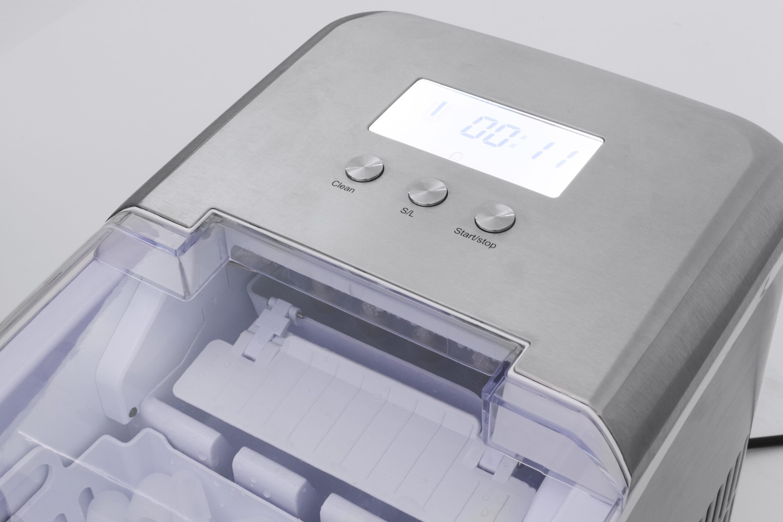 Caso | Ice cube machine | IceChef Pro | 120 W | Capacity 2.2 L | Stainless steel - Image 4