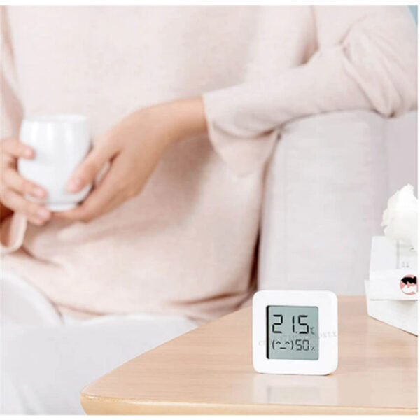 Xiaomi | Mi Home | Temperature and Humidity Monitor 2 | White - Image 4