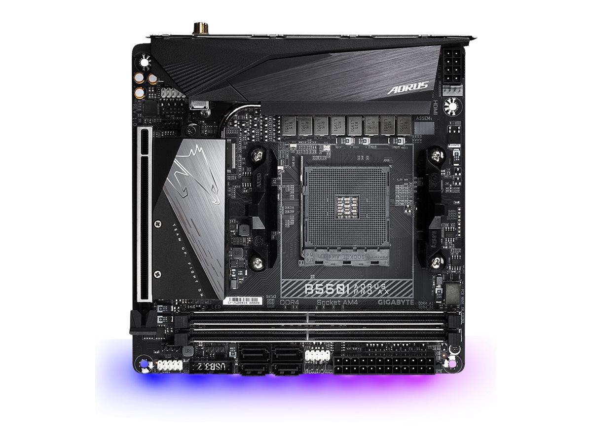 Gigabyte | B550I AORUS PRO AX 1.0 | Processor family AMD | Processor socket AM4 | DDR4 DIMM | Memory slots 2 | Chipset AMD B | Mini ITX - Image 2