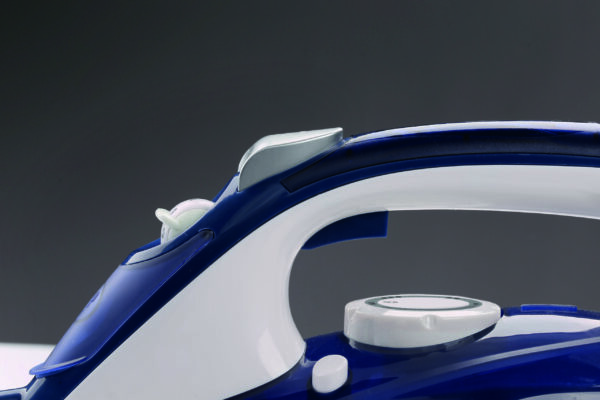 Gorenje | Steam Iron | SIH2600BLC | Steam Iron | 2600 W | Water tank capacity 350 ml | Continuous steam 30 g/min | Steam boost performance 95 g/min | Blue/White - Image 8