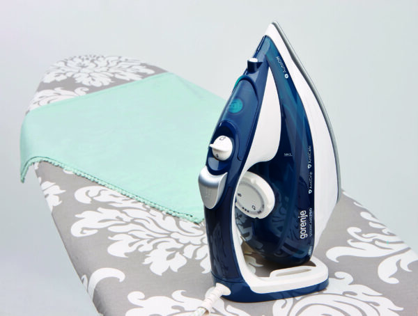 Gorenje | Steam Iron | SIH2600BLC | Steam Iron | 2600 W | Water tank capacity 350 ml | Continuous steam 30 g/min | Steam boost performance 95 g/min | Blue/White - Image 10