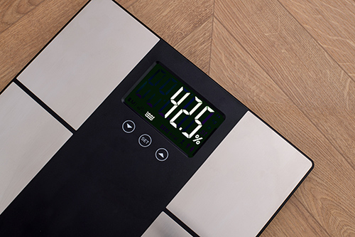 Adler | Bathroom scale with analyzer | AD 8165 | Maximum weight (capacity) 225 kg | Accuracy 100 g | Body Mass Index (BMI) measuring | Stainless steel/Black - Image 9