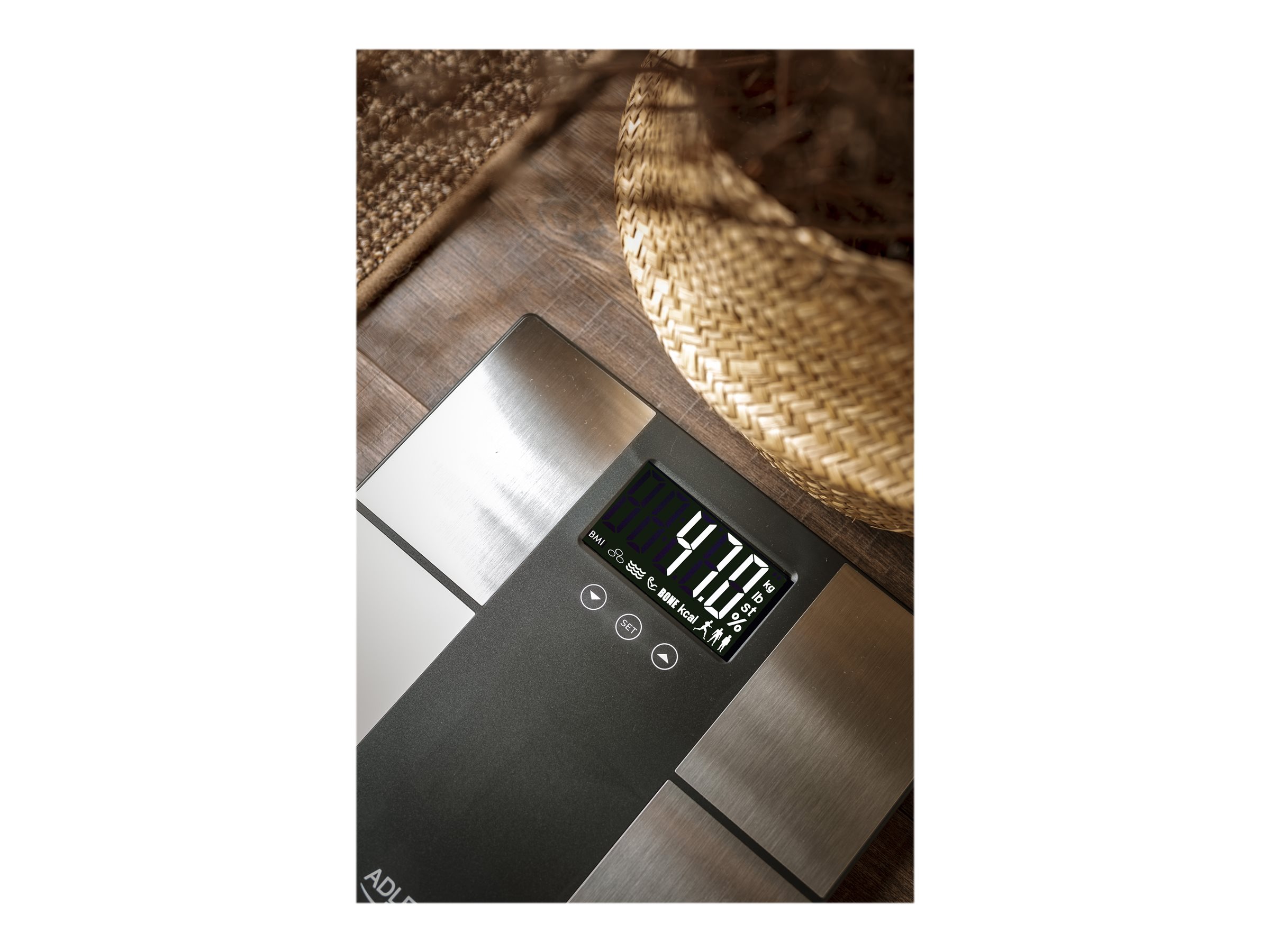 Adler | Bathroom scale with analyzer | AD 8165 | Maximum weight (capacity) 225 kg | Accuracy 100 g | Body Mass Index (BMI) measuring | Stainless steel/Black - Image 17