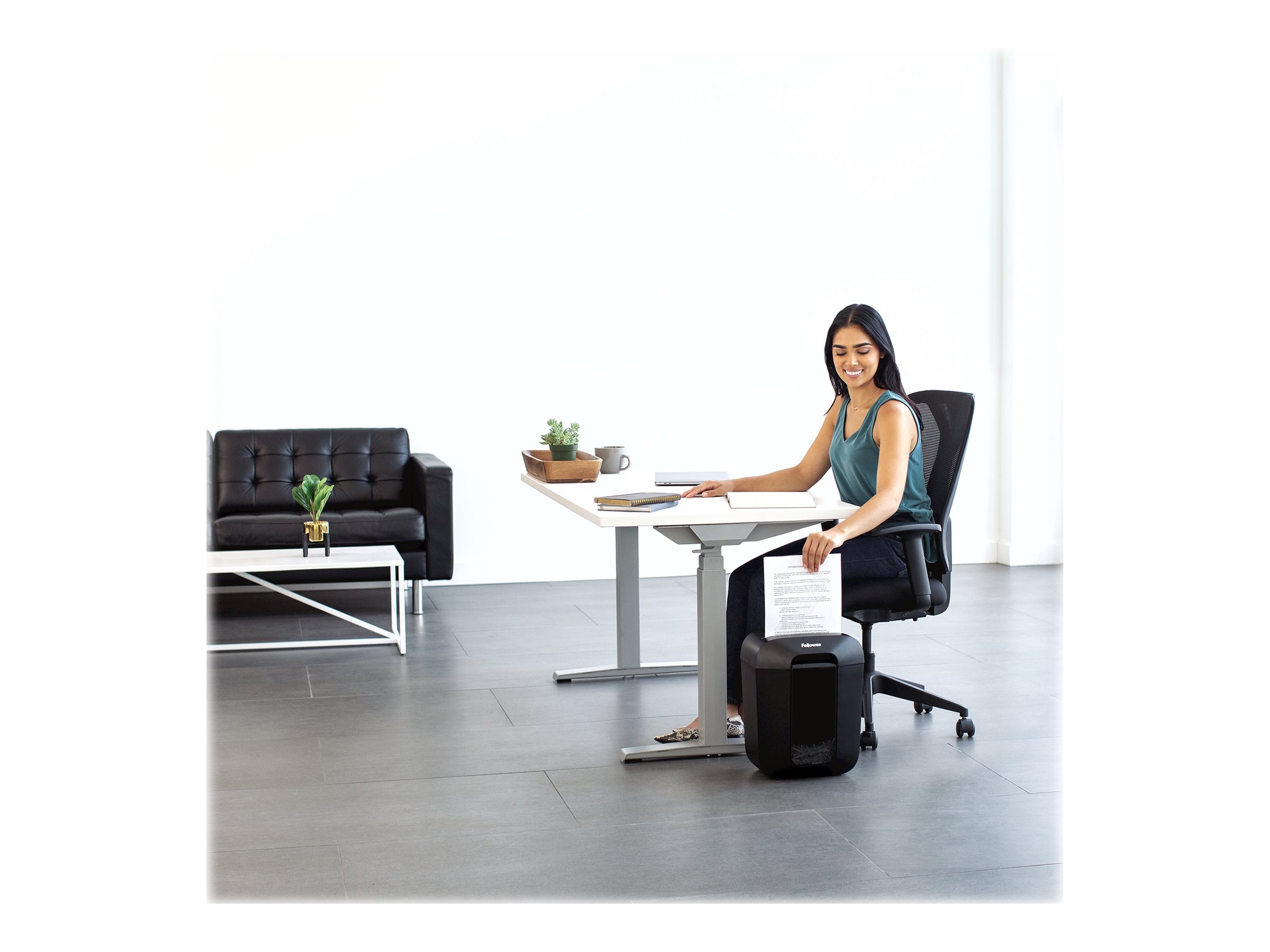 Cross-Cut | LX45 | Black | Paper shredding | Credit cards shredding | Traditional - Image 16