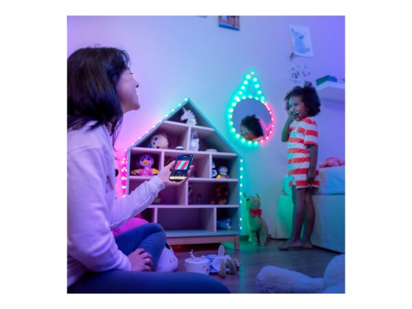 Twinkly Candies 100 Heart-shaped RGB LEDs, Clear Wire, USB-C - Image 3