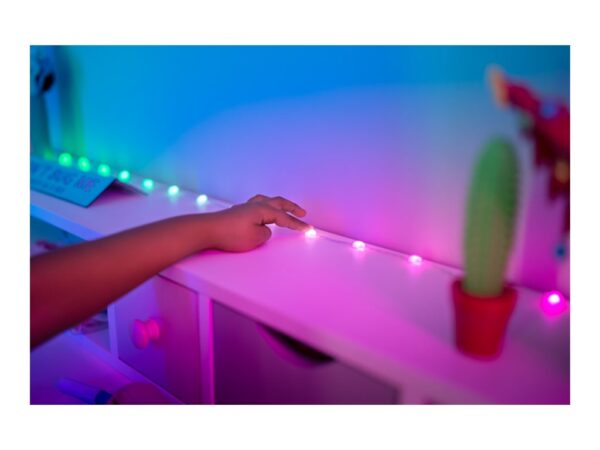 Twinkly Candies 200 Heart-shaped RGB LEDs, Green Wire, USB-C - Image 7