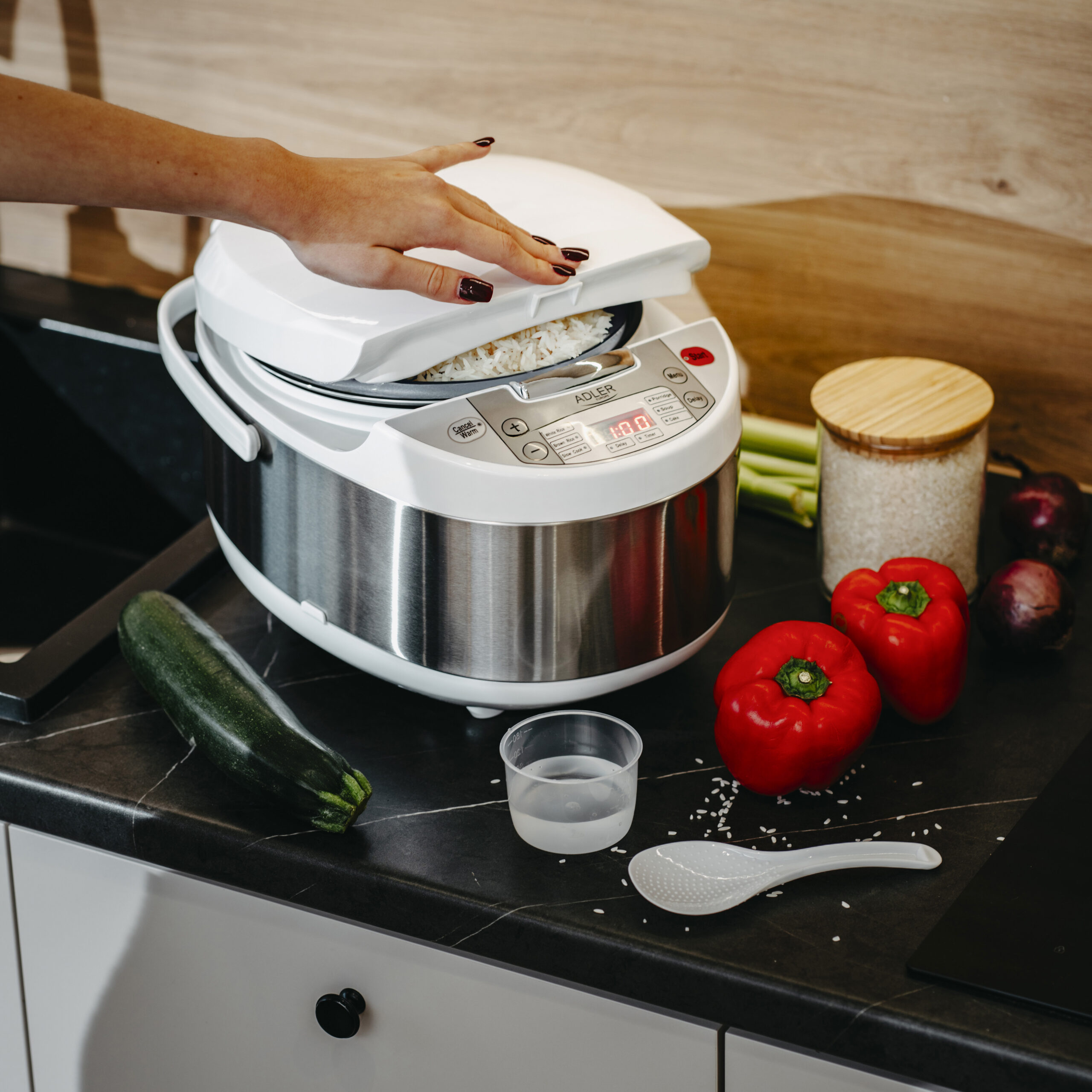 Adler Multicooker 6 in 1 | AD 6420 | 700 W | 3.25 L | Number of programs 6 - Image 11
