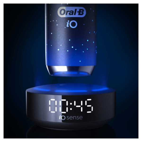 Oral-B | Electric Toothbrush | iO10 Series | Rechargeable | For adults | Number of brush heads included 1 | Number of teeth brushing modes 7 | Cosmic Black - Image 3