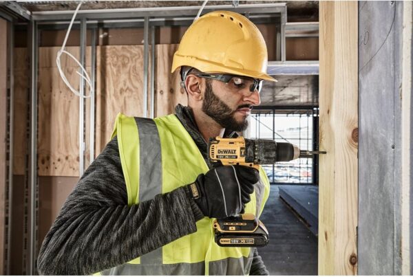 18V XR Brushless Hammer Drill Driver - 2 X 2Ah Batteries | DCD778D2T-QW | 340 W - Image 4