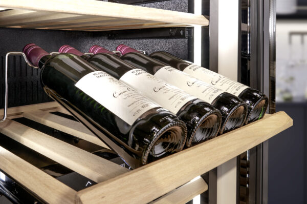 Caso | Wine Cooler | WineDeluxe WD 60 | Energy efficiency class F | Built-in | Bottles capacity 60 | Black - Image 4