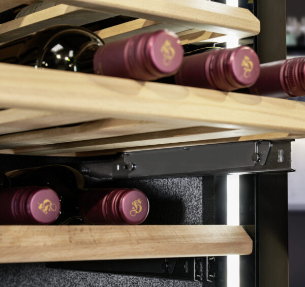 Caso | Wine Cooler | WineDeluxe WD 60 | Energy efficiency class F | Built-in | Bottles capacity 60 | Black - Image 6
