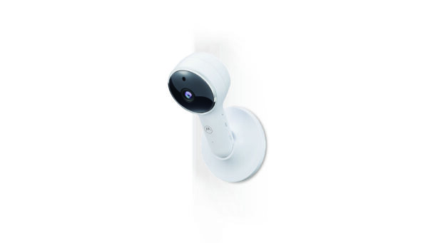 Motorola | Full HD Wi-Fi Video Baby Monitor with Crib Mount | VM65X CONNECT 5.0" | 5.0" LCD colour display with 480 x 272 resolution; Lullabies; Room temperature monitoring; Infrared night vision; LED sound level indicator; Wi-Fi connectivity for on-the-go viewing; 2.4GHz FHSS  wireless technology for in-home viewing; Digital pan, tilt and zoom; High sensitivity microphone; Rechargeable parent unit; Secure and private connection; Over-the-crib mount; Flexible magnetic mount | White/Gold - Image 4