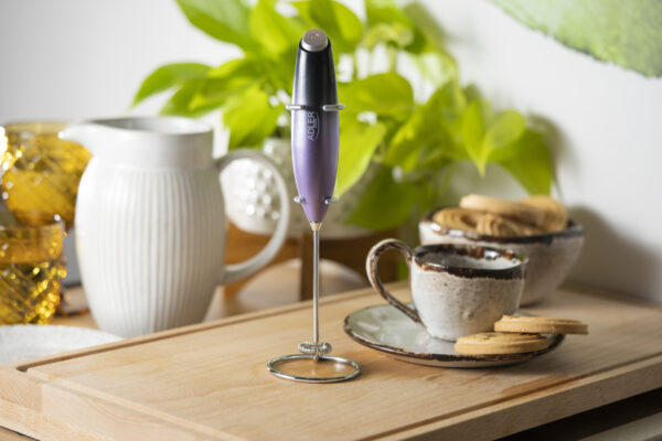 Adler | Milk frother with a stand | AD 4499 | Milk frother | Black/Purple - Image 5