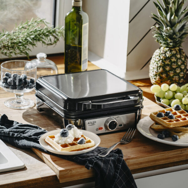 Adler Waffle Maker | AD 3083 | 1800 W | Number of pastry 4 | Belgium | Silver/Black - Image 8