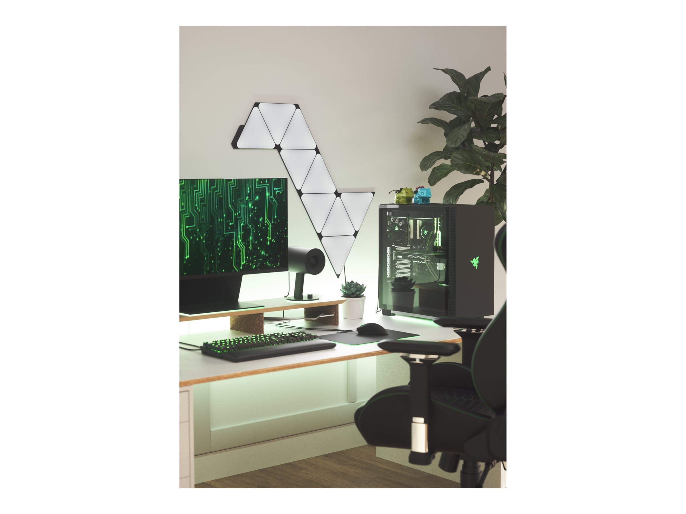 Nanoleaf | Shapes Black Triangles Starter Kit (9 panels) | 42 W | WiFi - Image 10