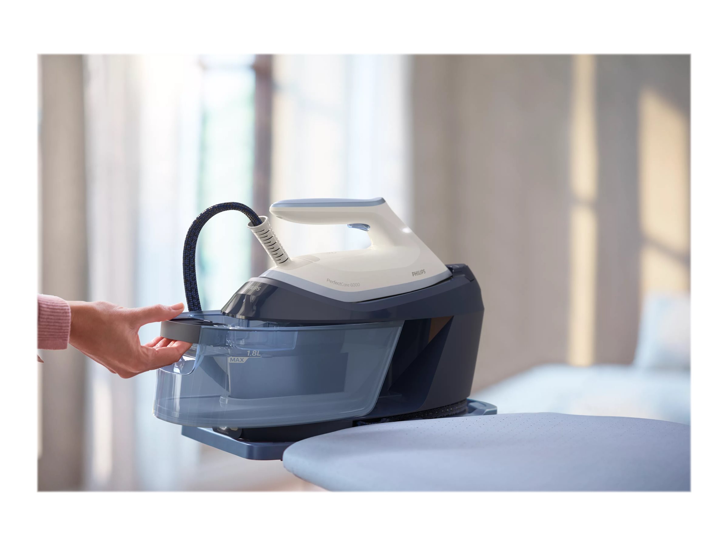 Philips | Steam Generator | PerfectCare PSG6026/20 | 2400 W | 1.8 L | 6.5 bar | Auto power off | Vertical steam function | Calc-clean function | Blue/White - Image 9