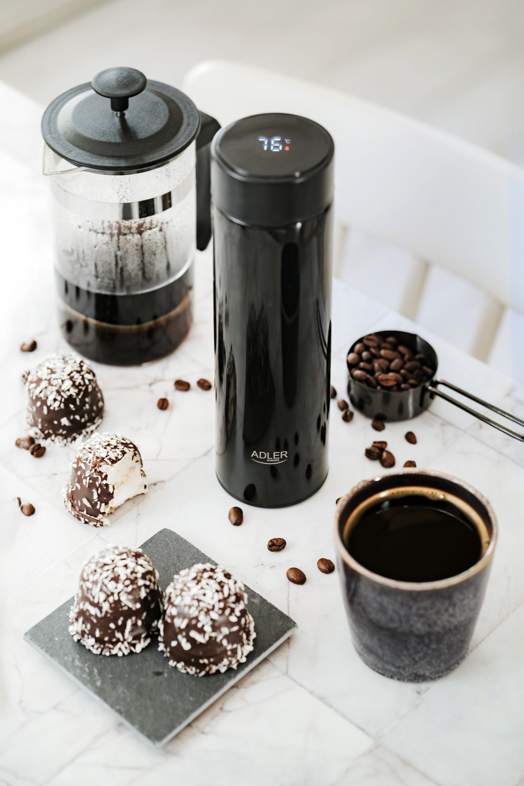 Adler | Thermal Flask | AD 4506bk | Material Stainless steel/Silicone | Black - Image 6