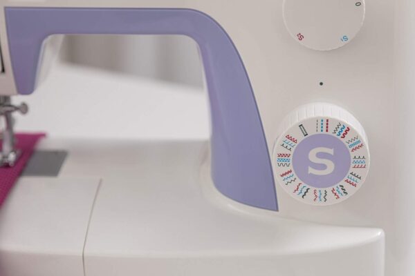 Singer | Sewing Machine | Simple 3232 | Number of stitches 32 | Number of buttonholes 1 | White - Image 5