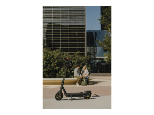 Ninebot by Segway Kickscooter MAX G2 E, Black | Segway | Kickscooter MAX G2 E | Up to 25 km/h | 10 " | Black - Image 3