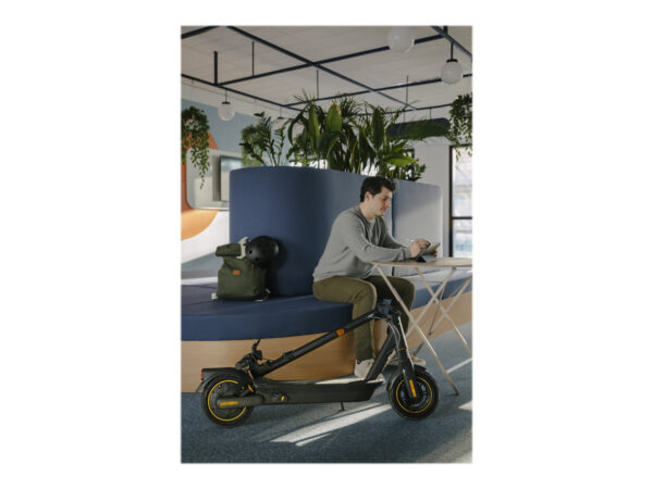 Ninebot by Segway Kickscooter MAX G2 E, Black | Segway | Kickscooter MAX G2 E | Up to 25 km/h | 10 " | Black - Image 11