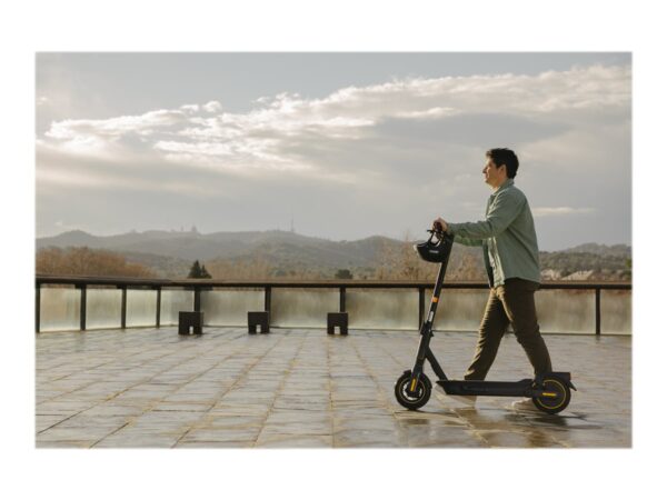Ninebot by Segway Kickscooter MAX G2 E, Black | Segway | Kickscooter MAX G2 E | Up to 25 km/h | 10 " | Black - Image 5