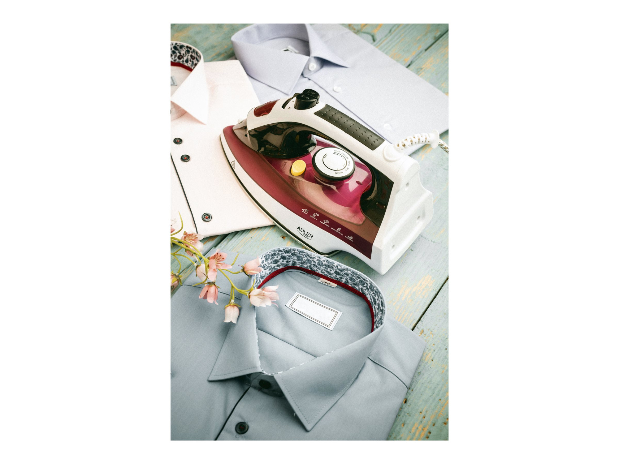 Iron | Adler | AD 5022 | With cord | 2200 W | Purple/White - Image 9