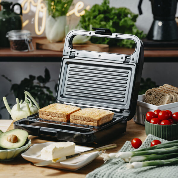 Adler Sandwich maker 2 in 1 | AD 3070b | 850 W | Number of plates 2 | Black - Image 11