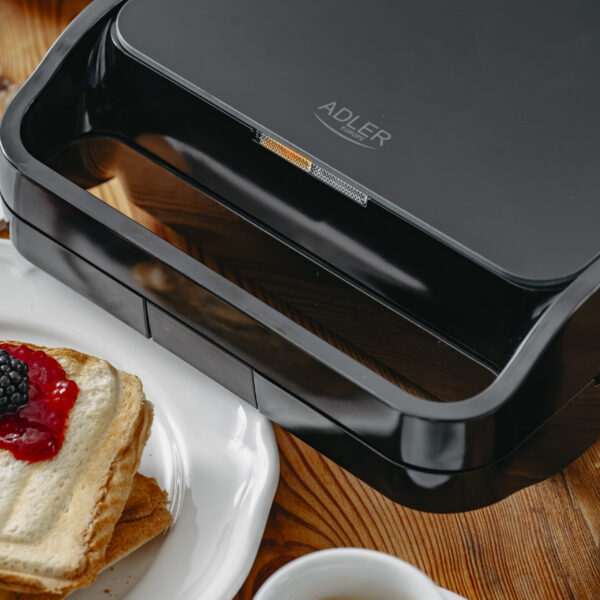 Adler Sandwich maker 2 in 1 | AD 3070b | 850 W | Number of plates 2 | Black - Image 13