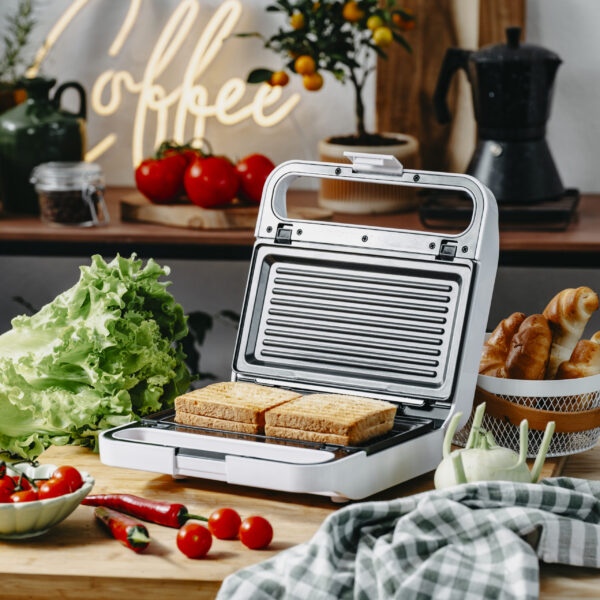 Adler Sandwich maker 2 in 1 | AD 3070w | 850 W | Number of plates 2 | White - Image 11