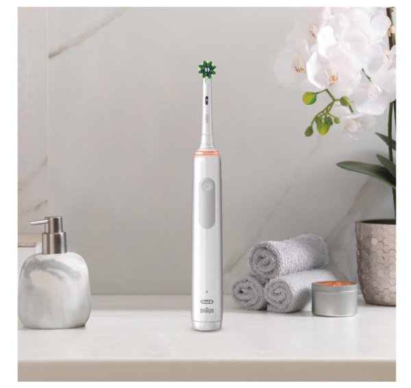 Oral-B Electric Toothbrush | Pro 3 3000 Cross Action | Rechargeable | For adults | Number of brush heads included 2 | Number of teeth brushing modes 3 | White - Image 3