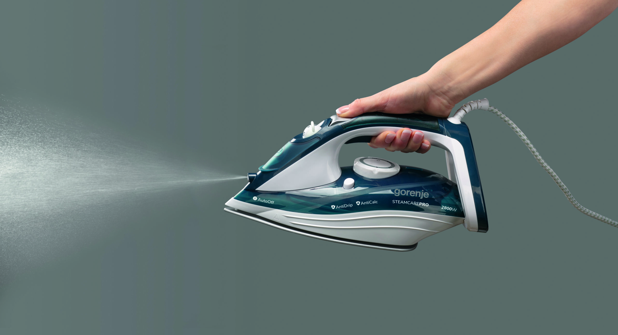 Gorenje | Steam Iron | SIH2800TQC | Steam Iron | 2800 W | Water tank capacity 350 ml | Continuous steam 35 g/min | Steam boost performance 100 g/min | Turquoise/White - Image 7
