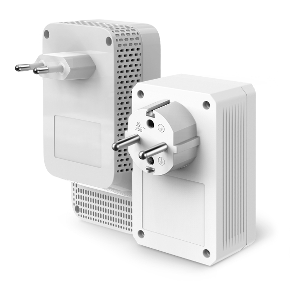 TP-LINK | AV1000 Gigabit Passthrough Powerline ac Wi-Fi Kit | TL-WPA7617 KIT with TL-PA7017P | 10/100/1000 Mbit/s | Ethernet LAN (RJ-45) ports 2 | 802.11ac | 2.4 GHz/5.0 GHz | Wi-Fi data rate (max) 300+867 Mbit/s | Extra socket - Image 3