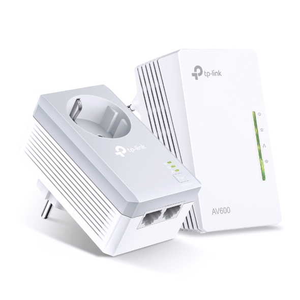 TP-LINK | AV600 Powerline Wi-Fi Kit | TL-WPA4226 KIT | 10/100 Mbit/s | Ethernet LAN (RJ-45) ports 4 | 802.11n | Wi-Fi data rate (max) 300 Mbit/s | Data transfer rate (max) 600 Mbit/s | Extra socket - Image 3