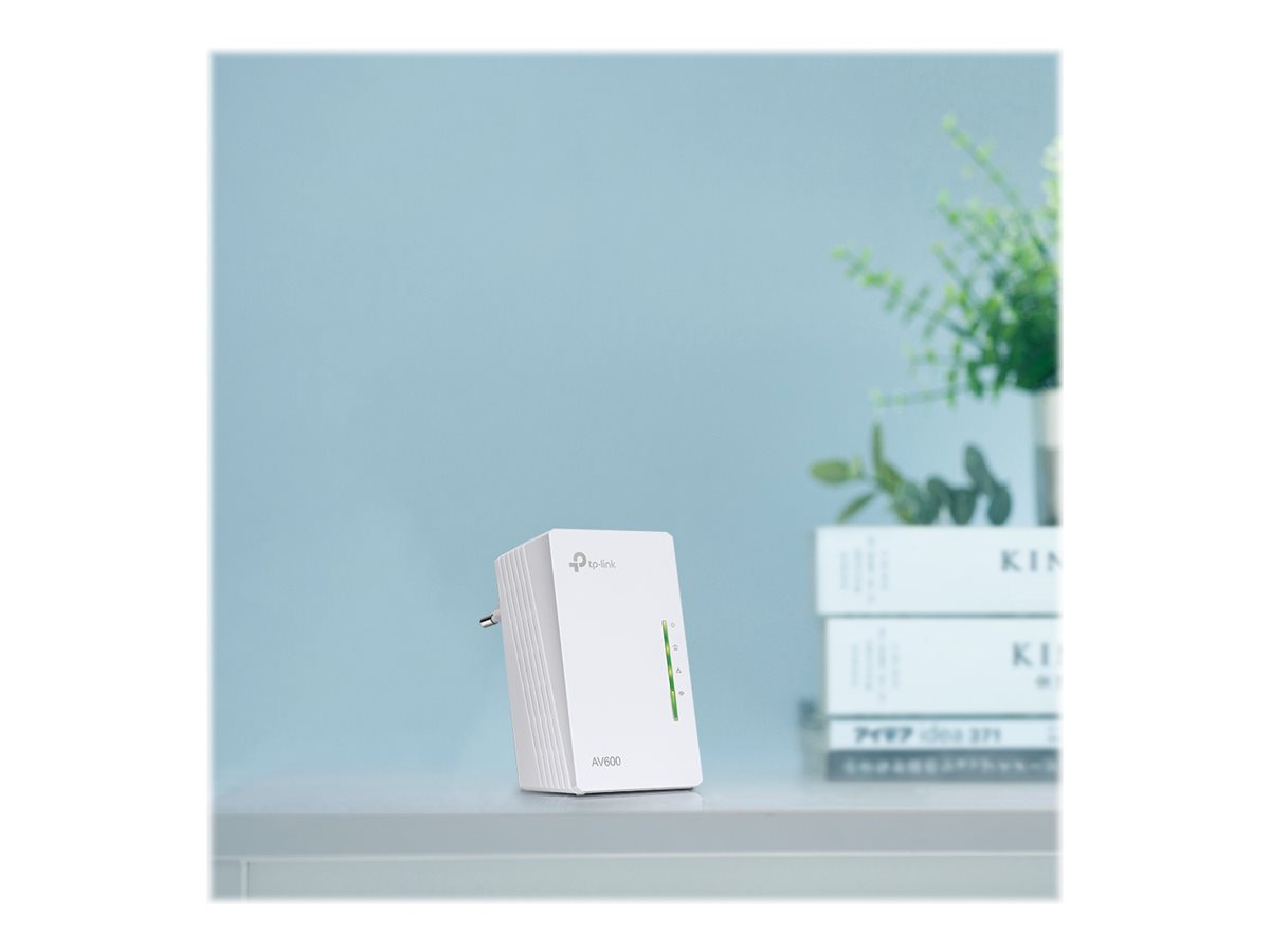 TP-LINK | AV600 Wi-Fi Powerline Extender | TL-WPA4220 | 10/100 Mbit/s | Ethernet LAN (RJ-45) ports 2 | 802.11n | Wi-Fi data rate (max) 300 Mbit/s | Data transfer rate (max) 600 Mbit/s - Image 14