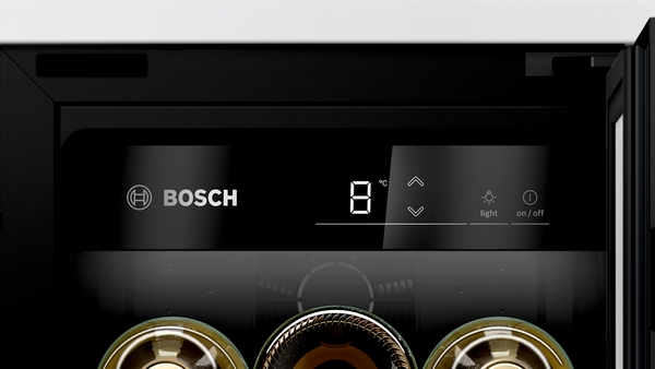 Bosch | Wine Cooler | KUW20VHF0 Series 6, | Energy efficiency class F | Built-in | Bottles capacity 21 | Black - Image 4