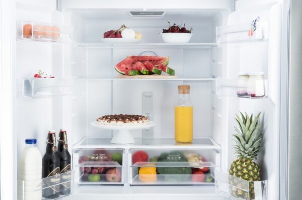 ETA | Refrigerator | ETA139090010DN | Energy efficiency class D | Free standing | Side by Side | Height 180 cm | No Frost system | Fridge net capacity 271 L | Freezer net capacity 150 L | Display | 39 dB | Stainless Steel - Image 4