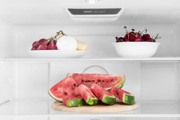 ETA | Refrigerator | ETA139090010DN | Energy efficiency class D | Free standing | Side by Side | Height 180 cm | No Frost system | Fridge net capacity 271 L | Freezer net capacity 150 L | Display | 39 dB | Stainless Steel - Image 5